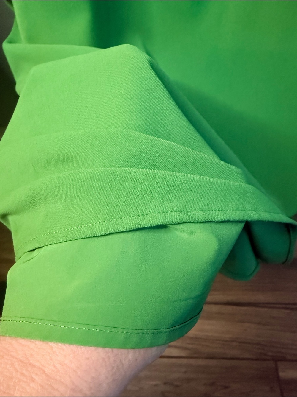 Preston & York Kelly Green V-Neck Shift Dress - Picture 6 of 6